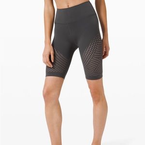 Lululemon Reveal Short Digital Rain High Rise biker shorts 4 NWT